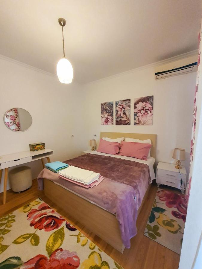 Vila Kodra Tirana Buitenkant foto