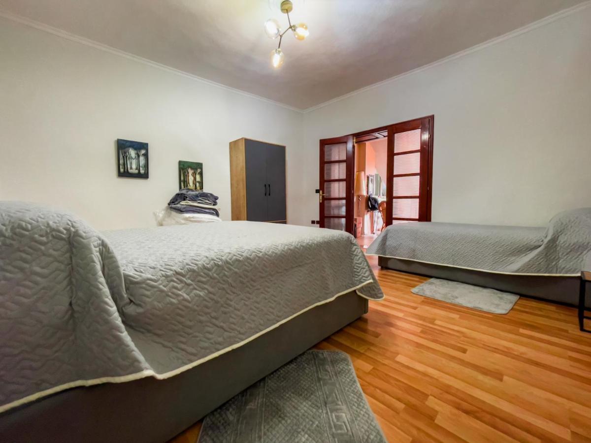 Vila Kodra Tirana Buitenkant foto