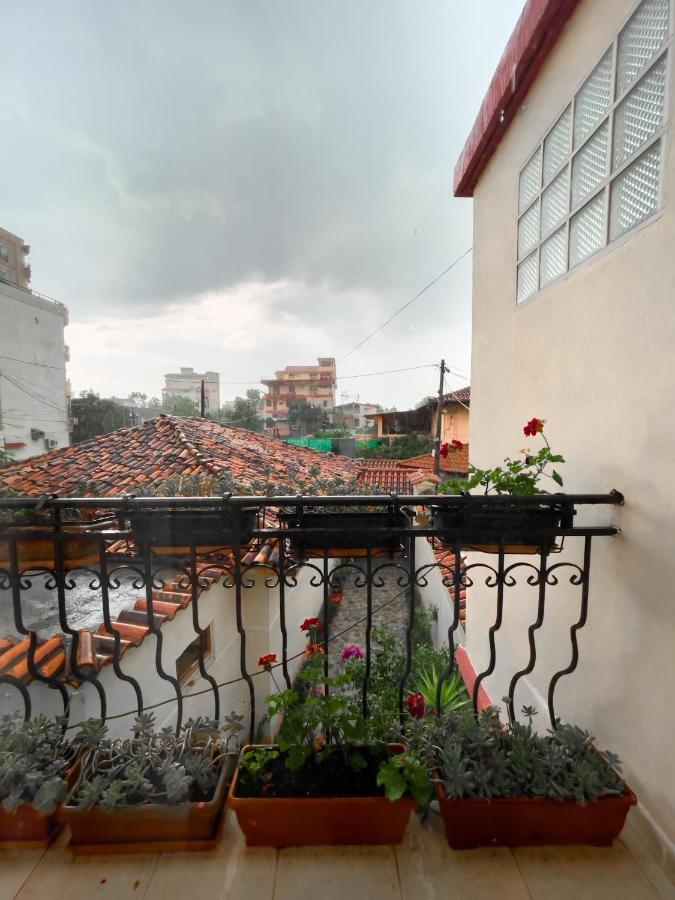 Vila Kodra Tirana Buitenkant foto